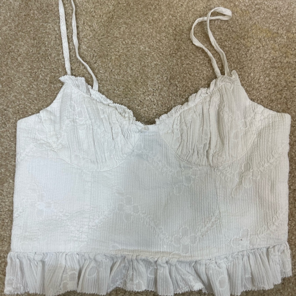 Zara White Lace Crop Top with Ruffle Hem